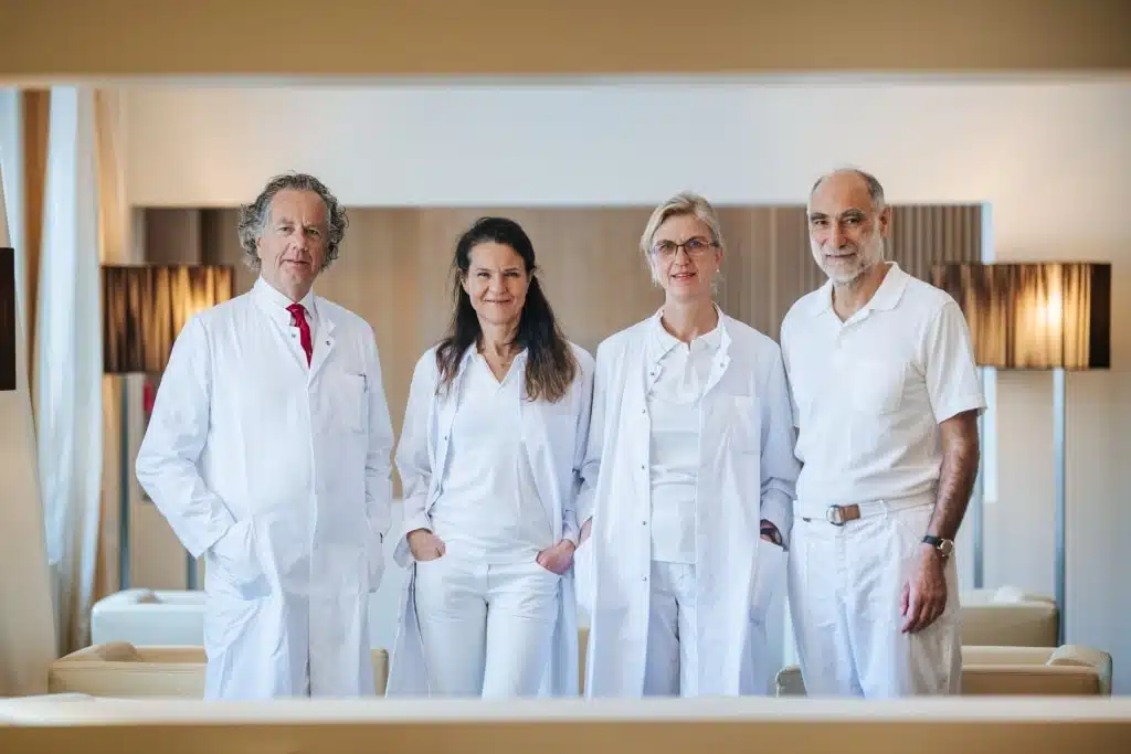 Ärzt:innenteam im BLEIB BERG